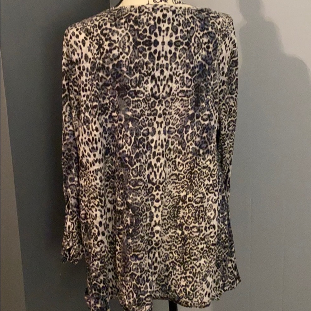 Ladies top - Picture 3 of 4